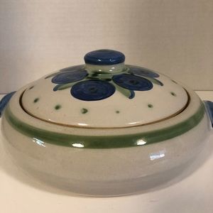 M A Hadley Covered Casserole Blueberry Bouquet 10” Very Fine Condition, w/ Lid